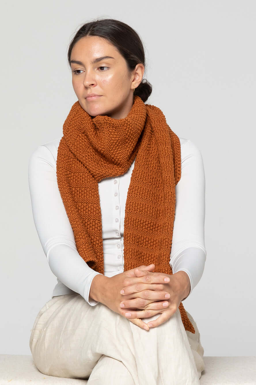 Moss Stitch Knit Scarf - Rust