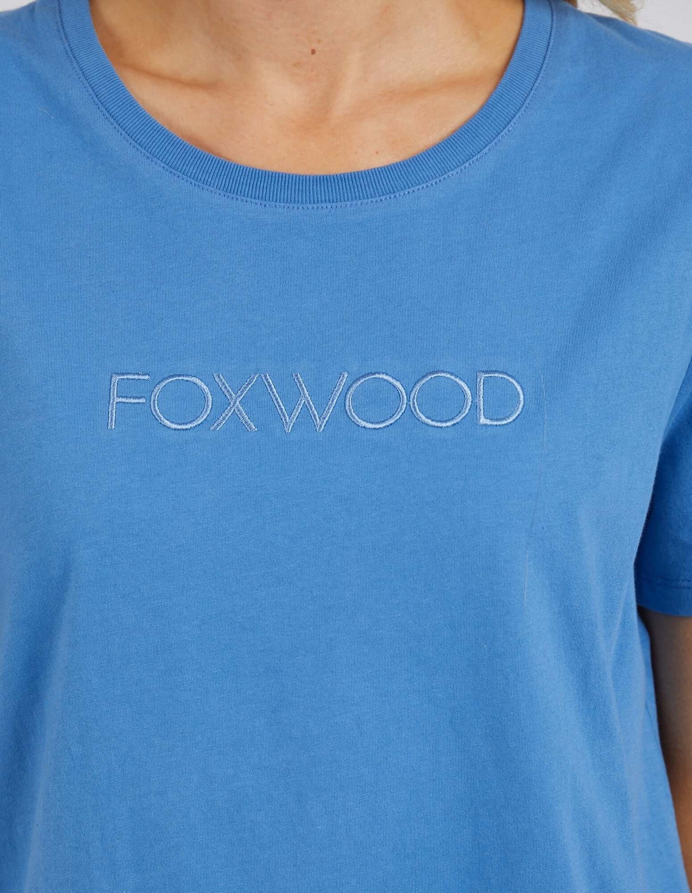 Foxwood Tee - Tranquil Blue